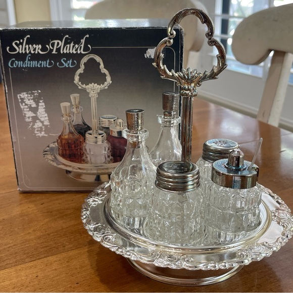 SOLD Antique Hugo silver plated Cruet condiment set of 5 - Picture 9 of 10